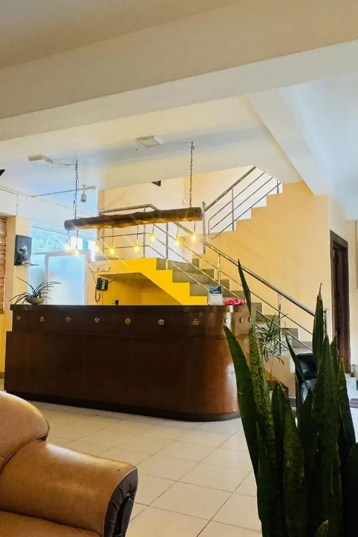 Tashini Hotel Kiribathkumbura